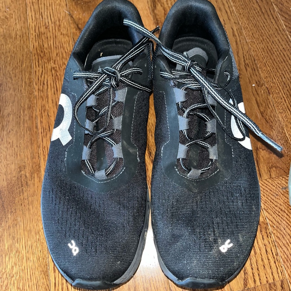 On Cloud Monster black Sz 9.5